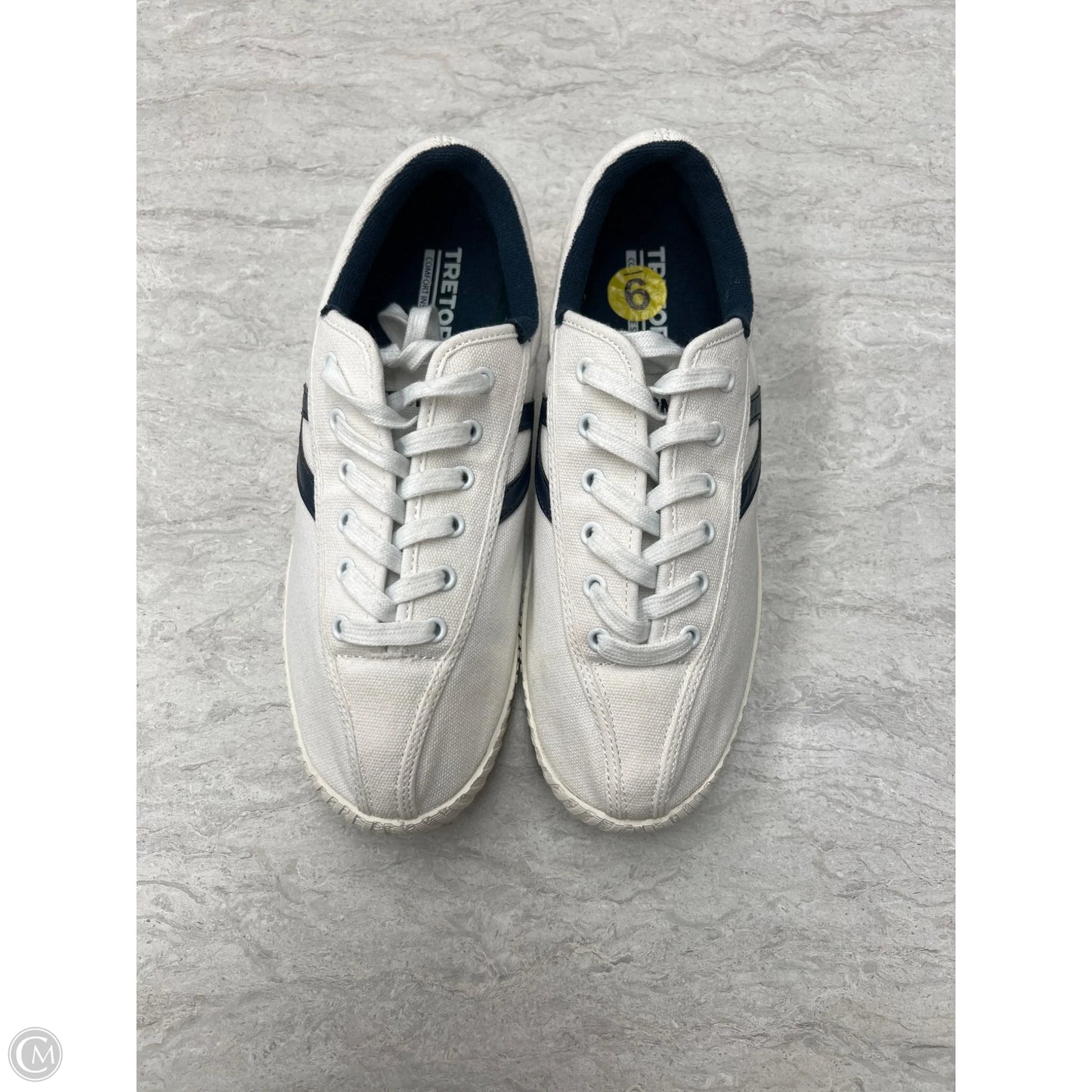 Shoes Sneakers By Clothes Mentor In Blue & White, Size: 9