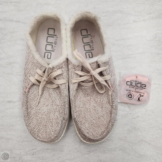 Shoes Flats By Hey Dude In Tan, Size: 7