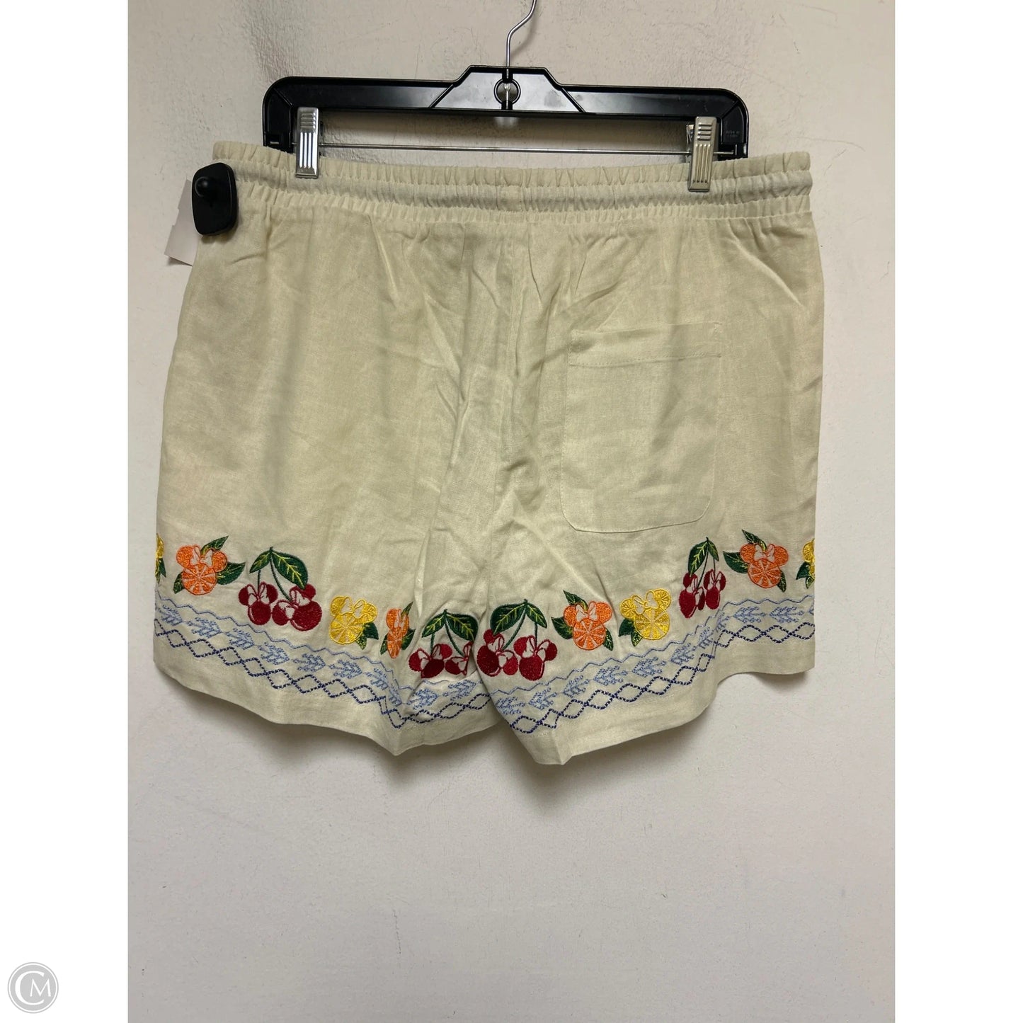Shorts By Walt Disney In Cream, Size: 16