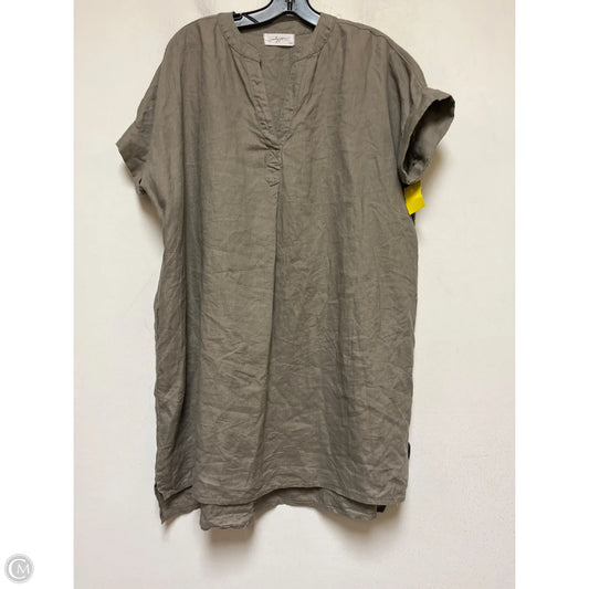 Dress Casual Short By Clothes Mentor In Taupe, Size: S