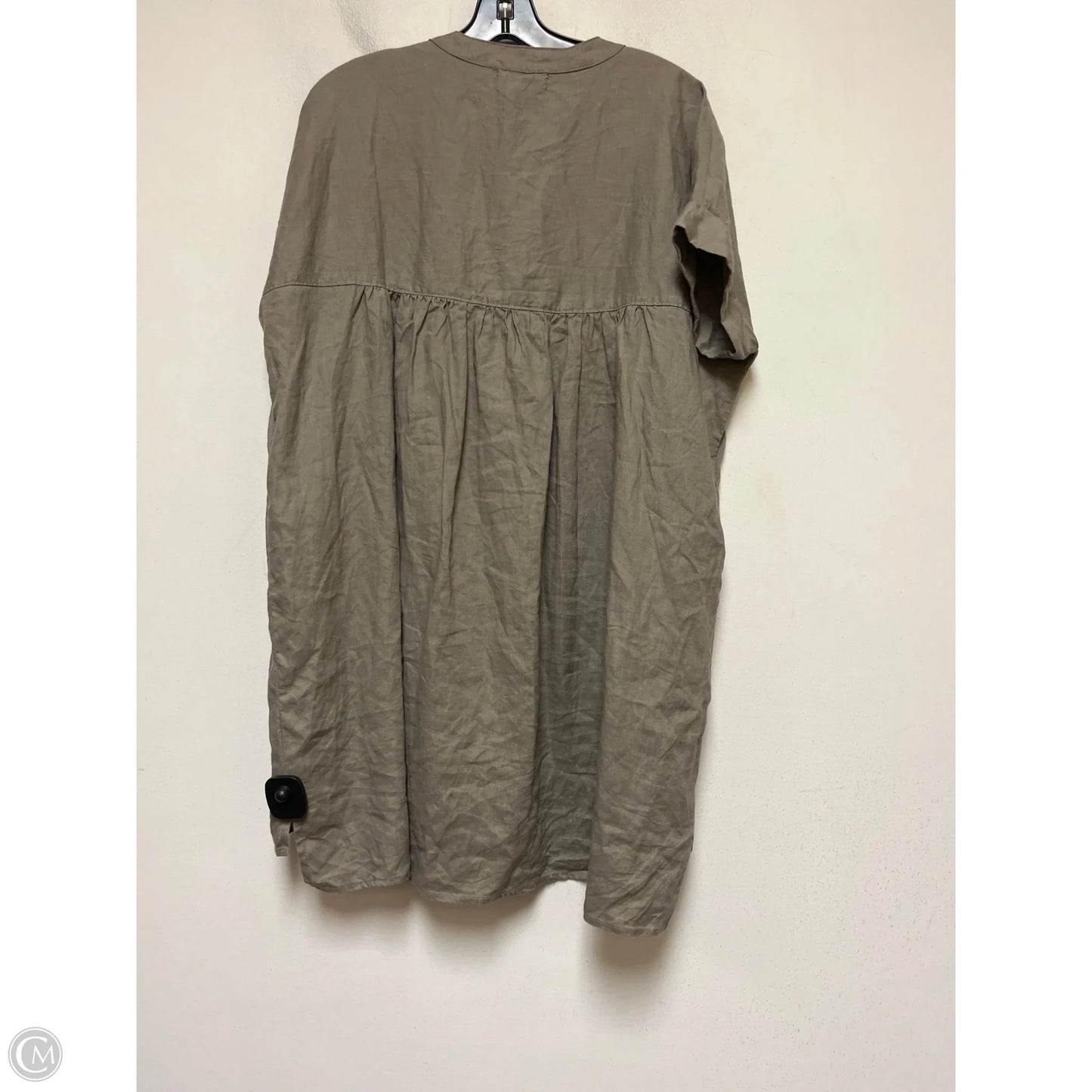 Dress Casual Short By Clothes Mentor In Taupe, Size: S