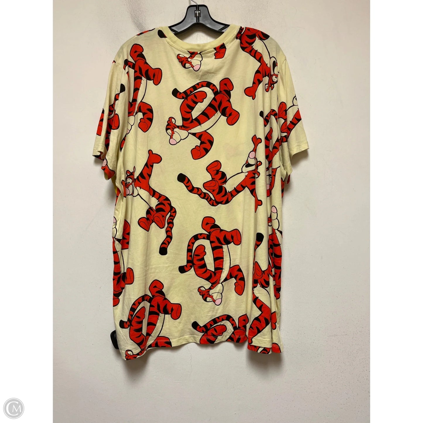 Top Short Sleeve Basic By Disney In Cream & Orange, Size: Xxl