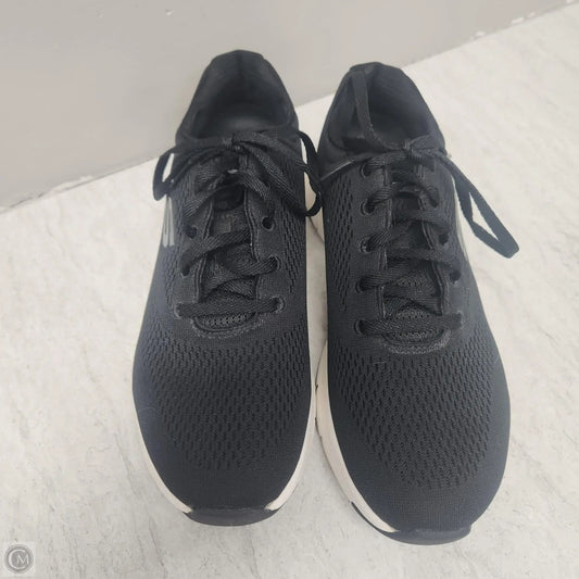 Shoes Athletic By Skechers In Black & White, Size: 8