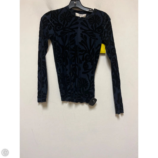 Top Long Sleeve By Clothes Mentor In Black & Blue, Size: Xs