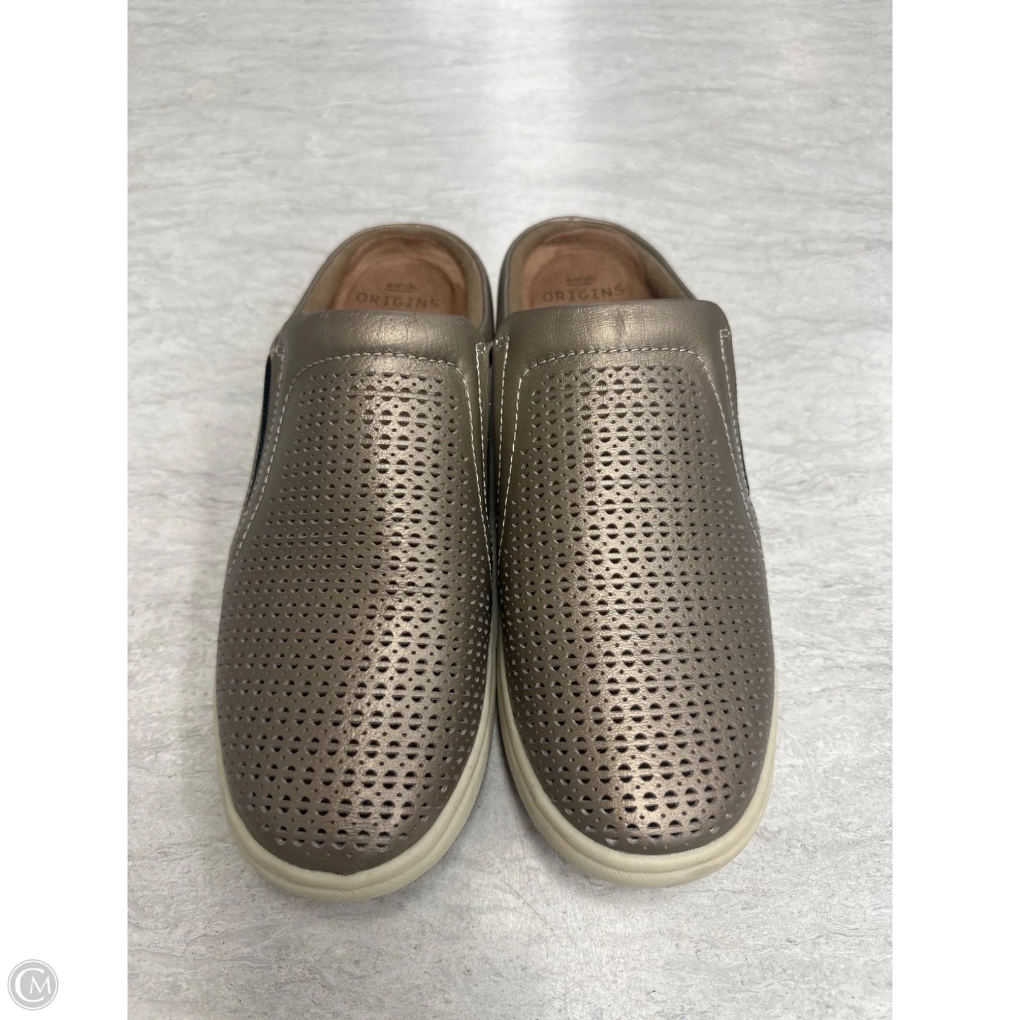 Shoes Flats By Earth In Taupe, Size: 9