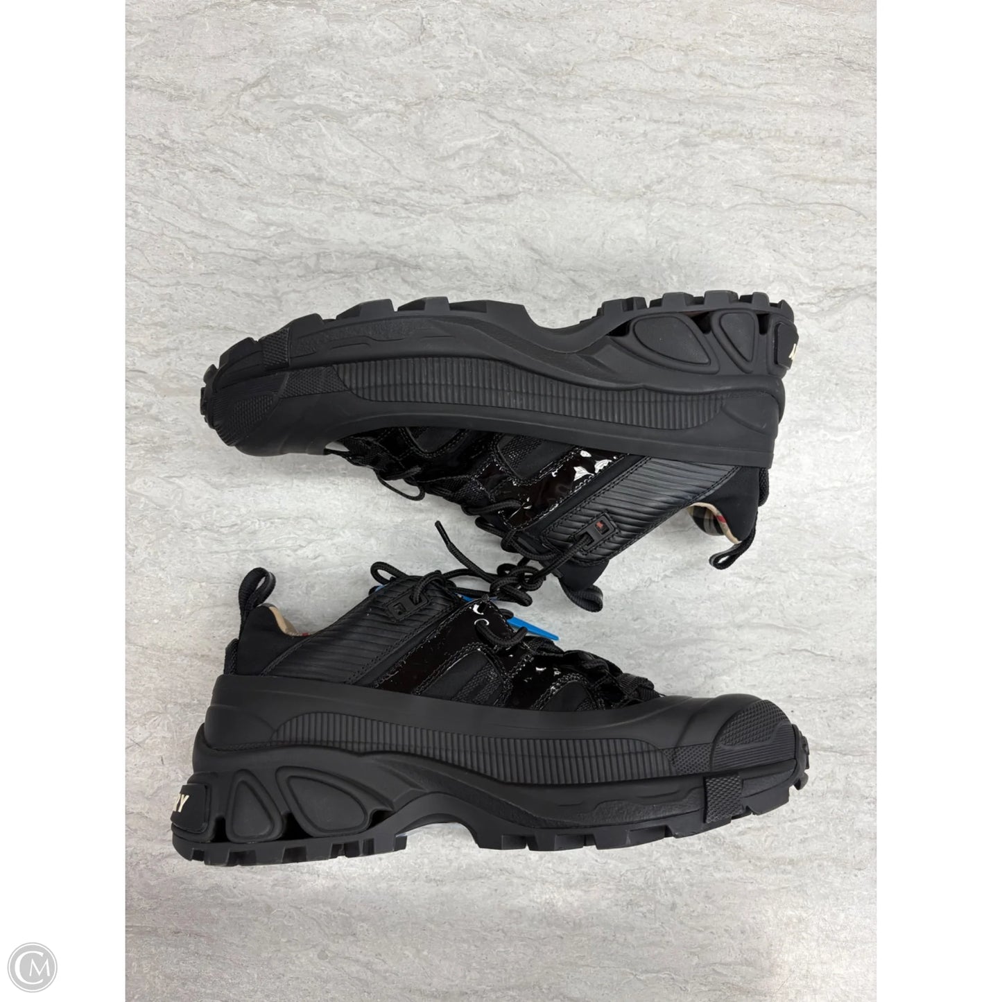 Shoes Luxury Designer By Burberry In Black, Size: 9