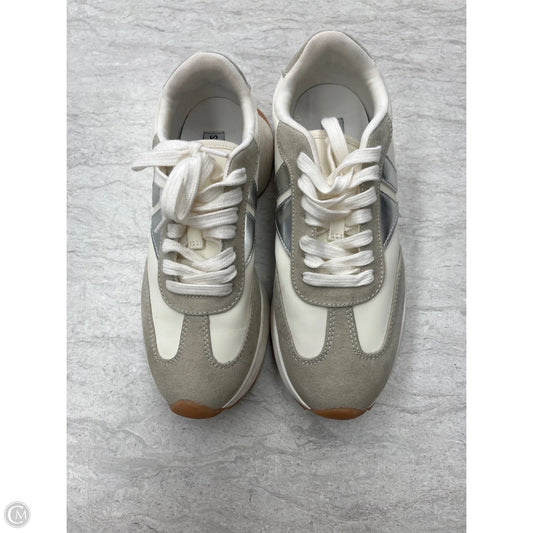 Shoes Sneakers By Steve Madden In Grey & White, Size: 7