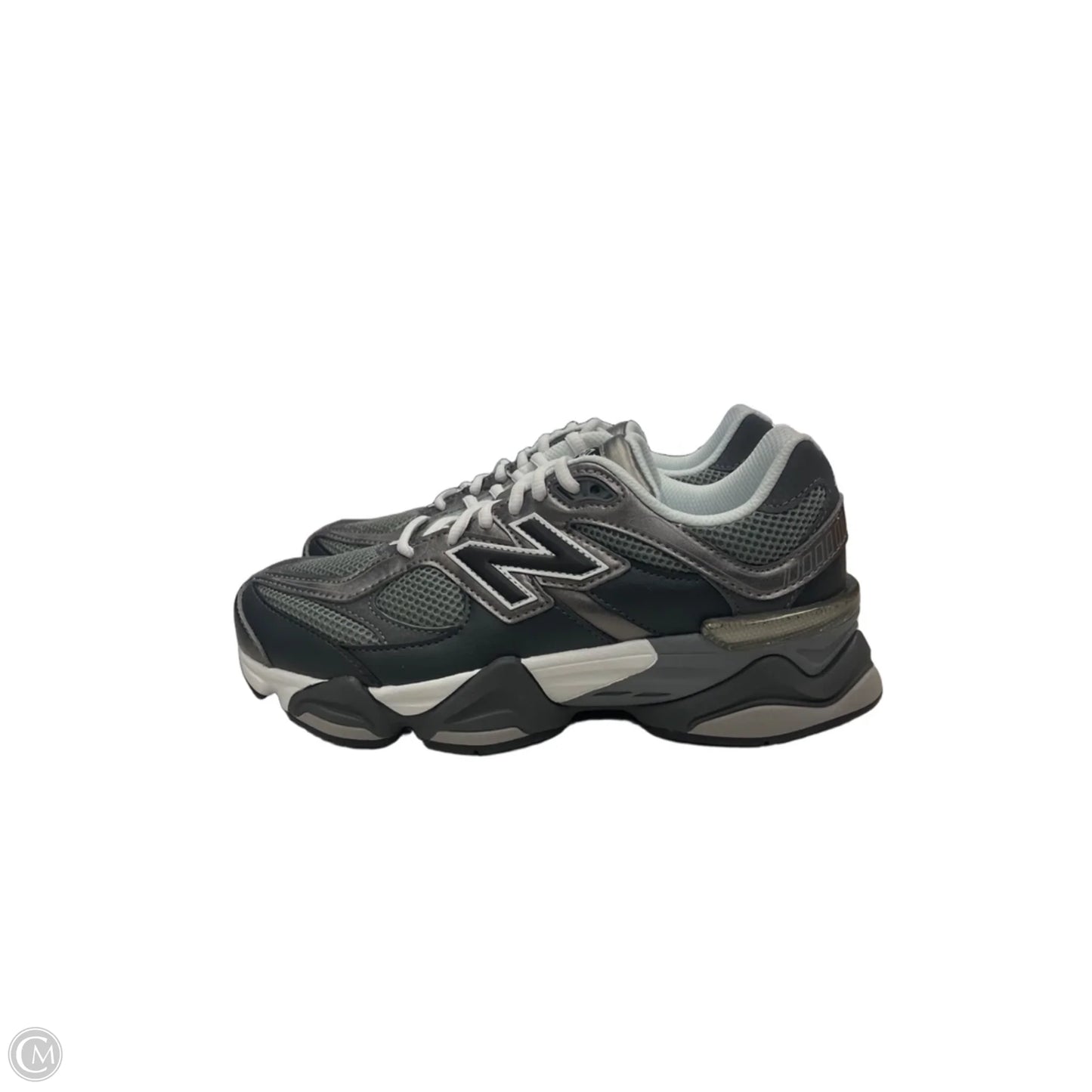Shoes Athletic By New Balance In Grey & White, Size: 6.5