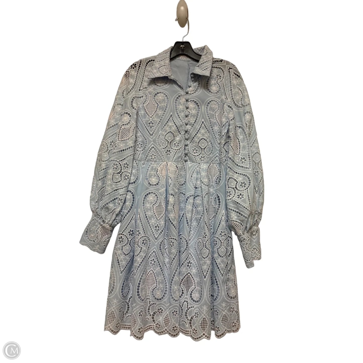 Dress Casual Short By Clothes Mentor In Blue & White, Size: L