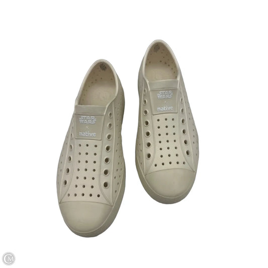 Shoes Flats By Clothes Mentor In Cream & Green, Size: 8
