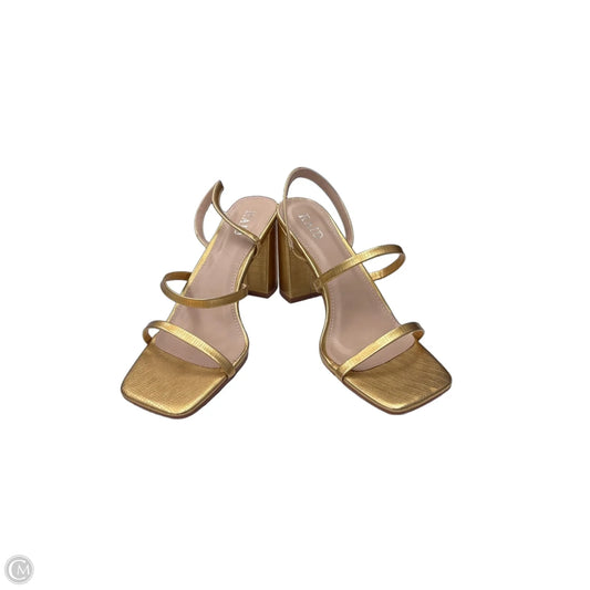 Sandals Heels Block By Clothes Mentor In Gold, Size: 8