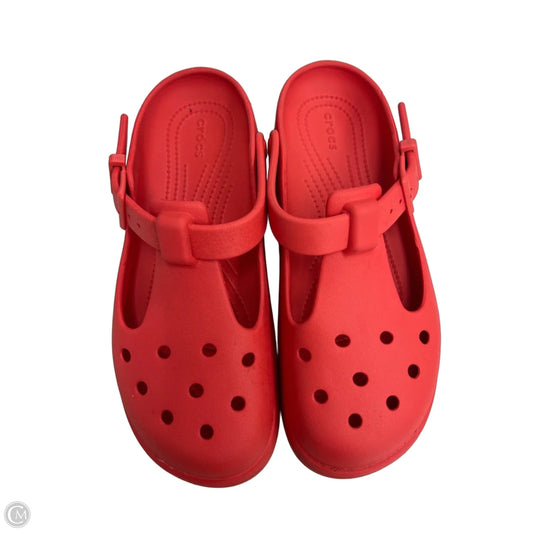 Sandals Flats By Crocs In Red, Size: 10