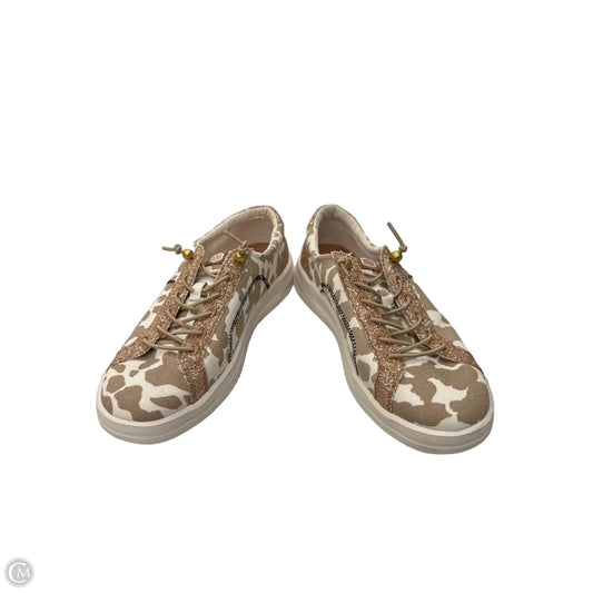 Shoes Flats By Hey Dude In Gold & Tan, Size: 9