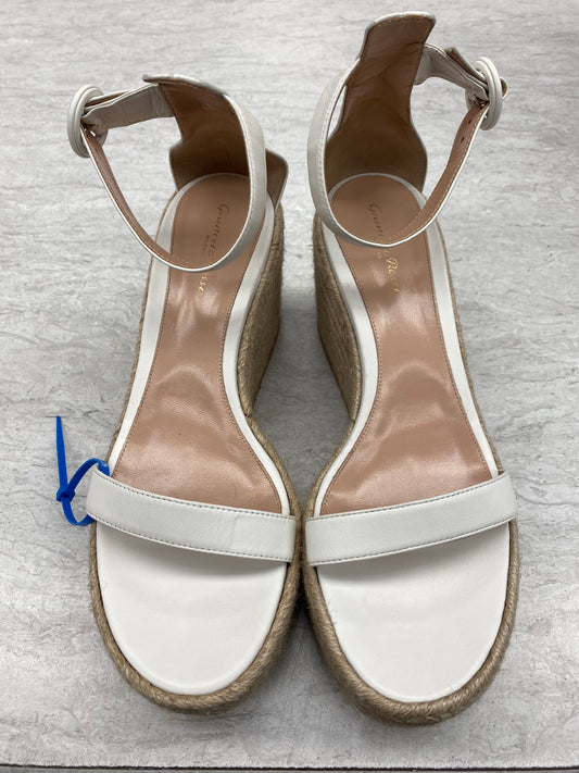 White Sandals Designer Cma, Size 11