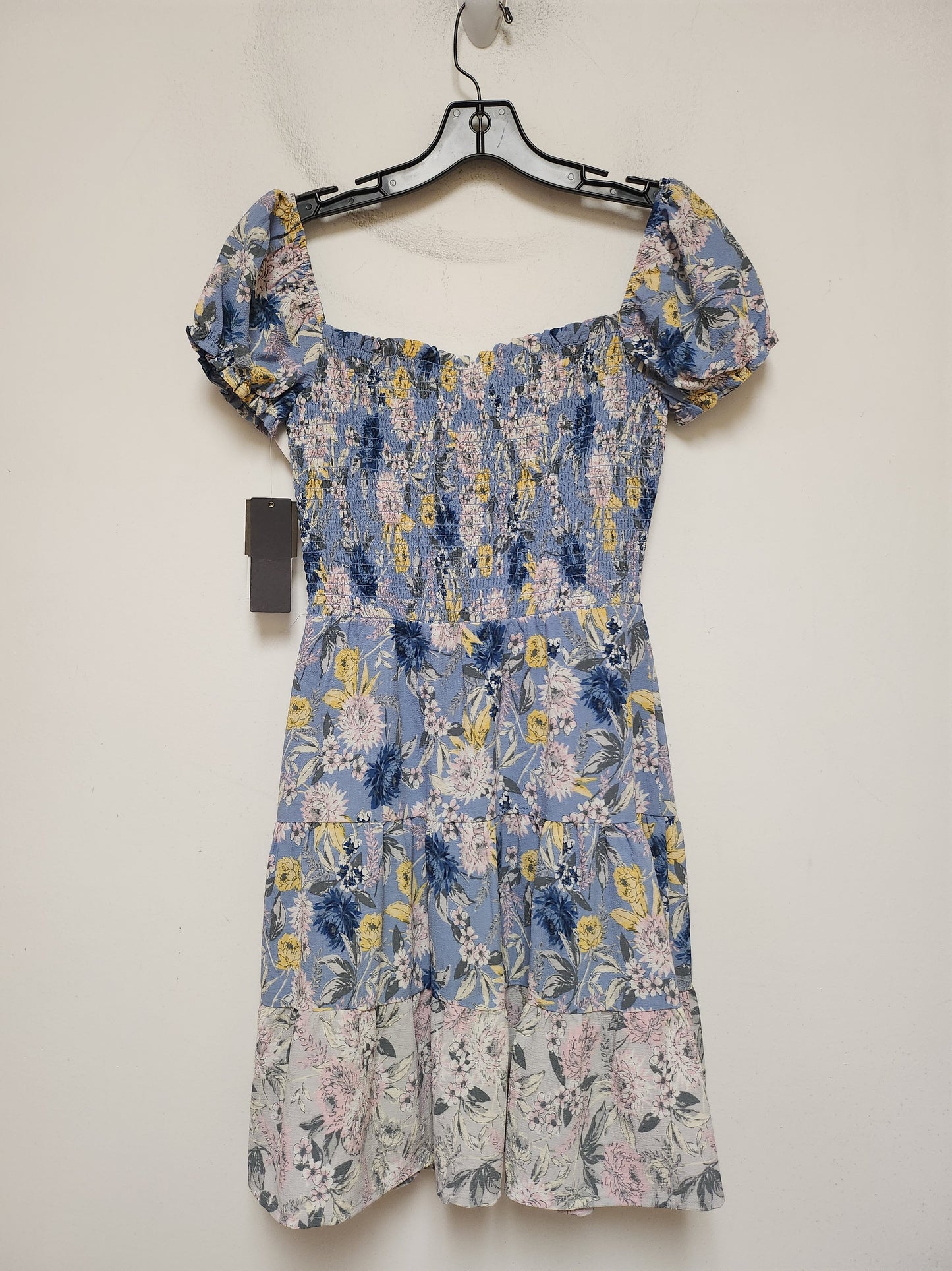 Dress Casual Short By Clothes Mentor In Floral Print, Size: S