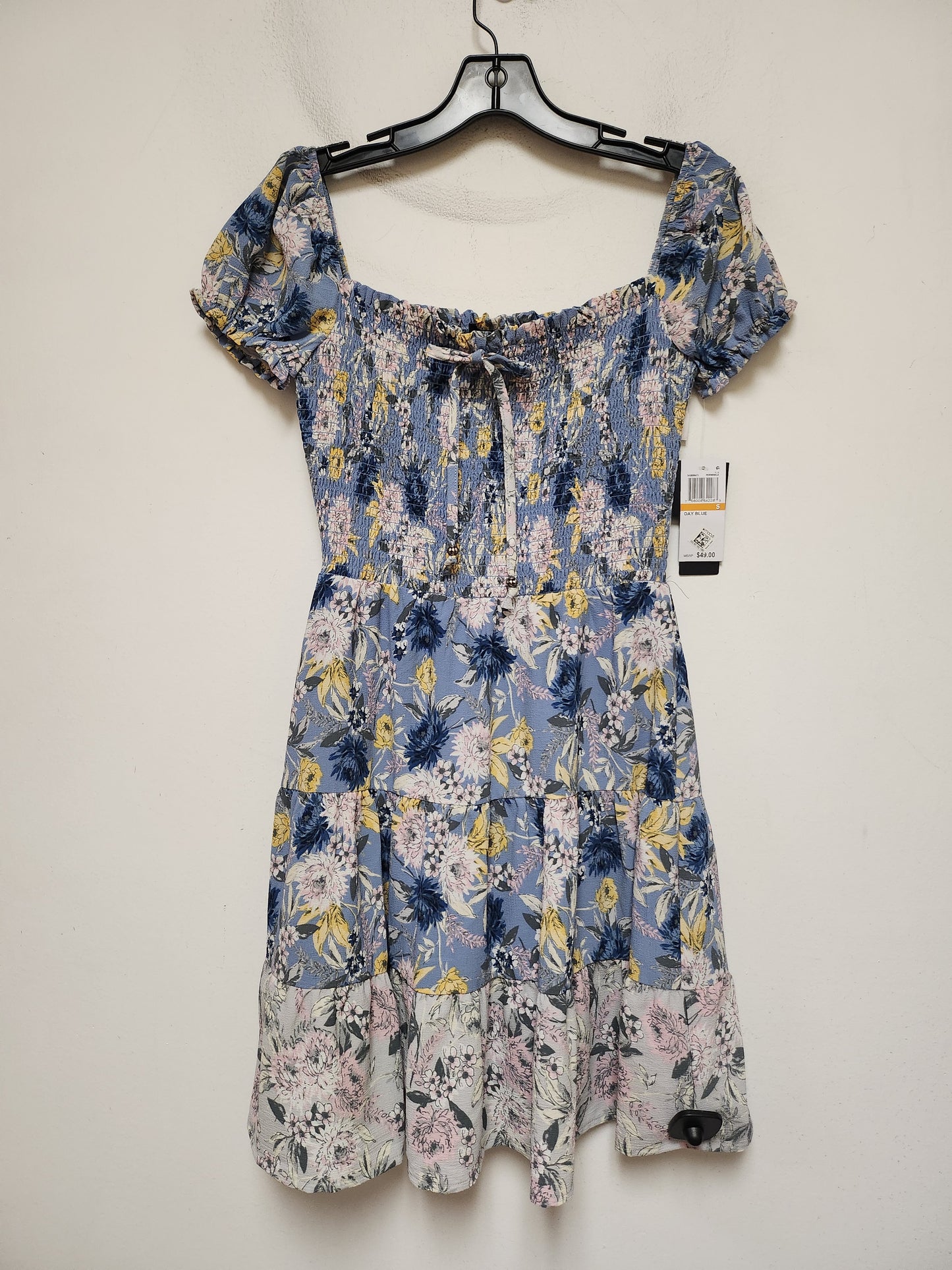 Dress Casual Short By Clothes Mentor In Floral Print, Size: S