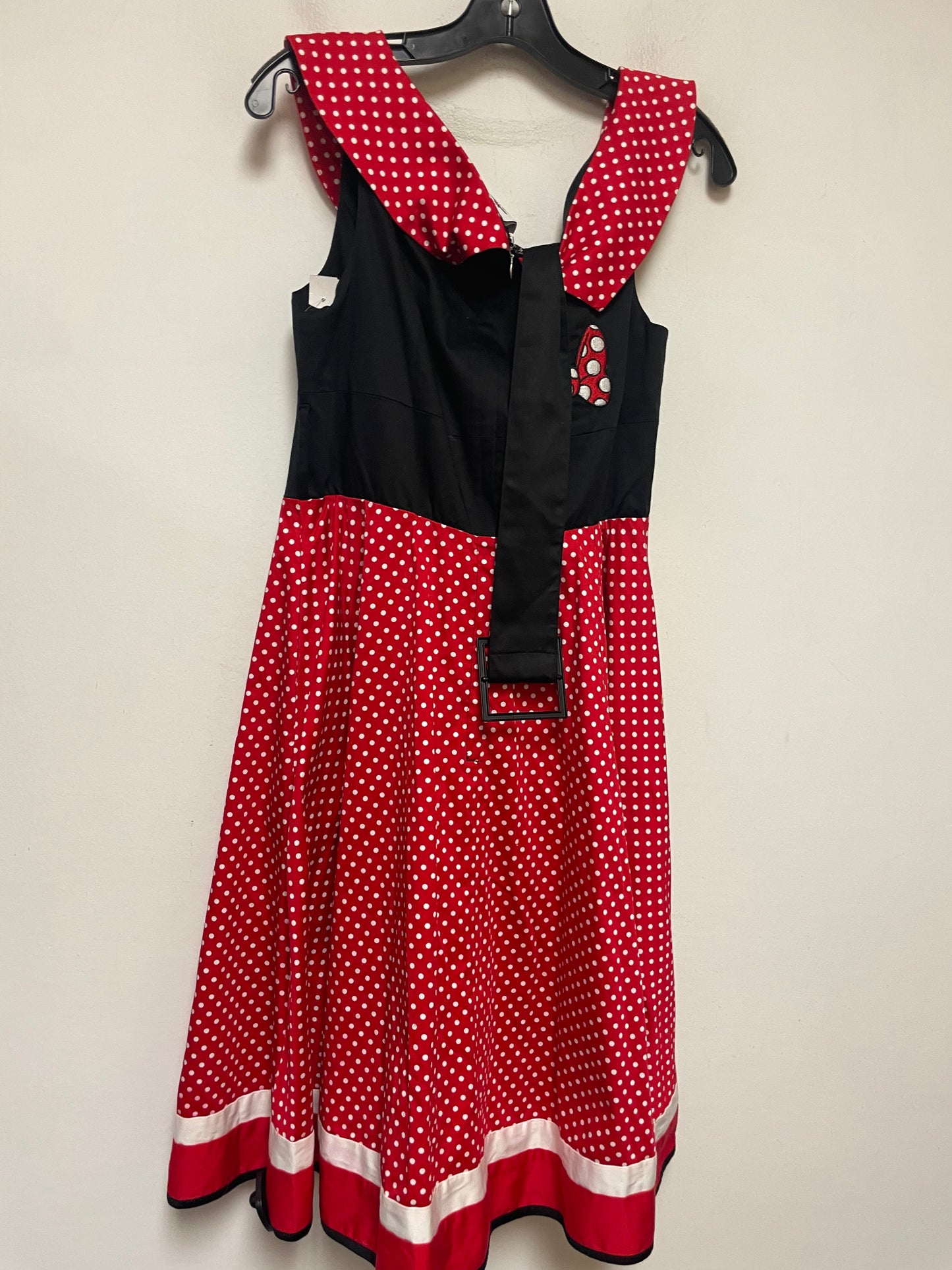 Dress Casual Midi By Walt Disney In Polkadot Pattern, Size: L