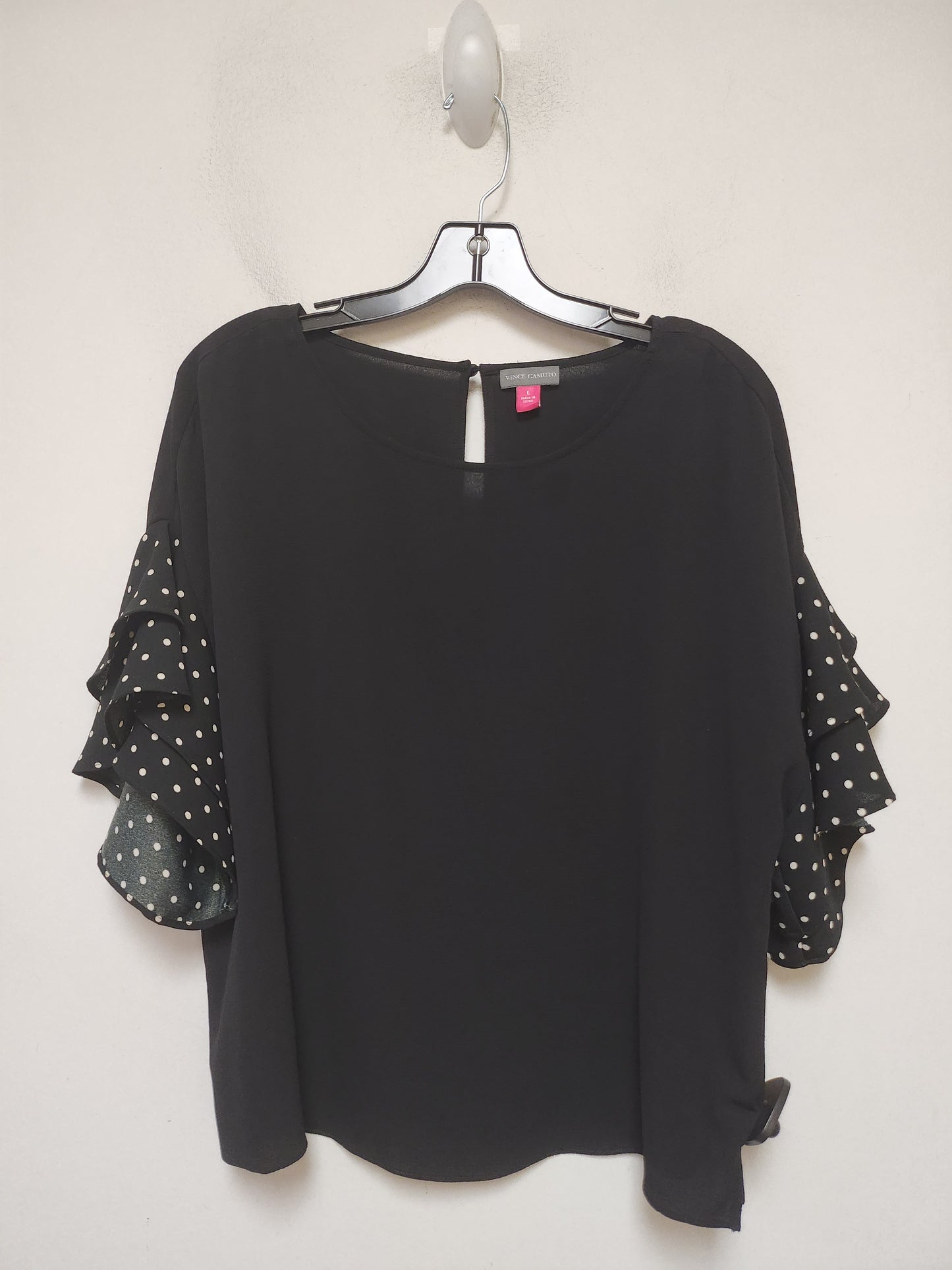 Top Short Sleeve By Vince Camuto In Black & Cream, Size: L