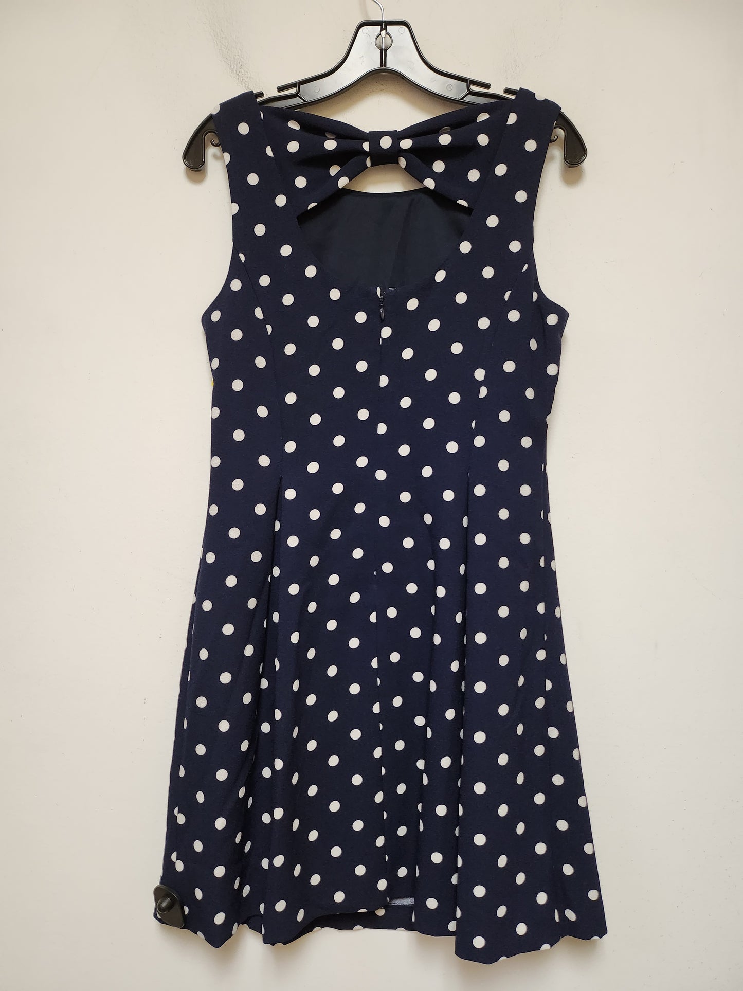 Dress Casual Short By Eliza J In Polkadot Pattern, Size: S