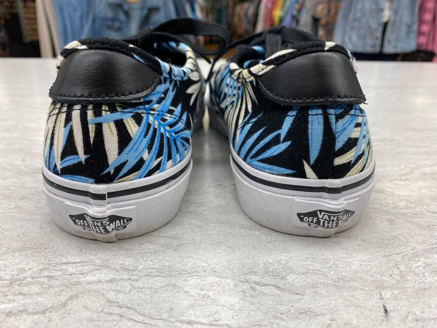 Shoes Sneakers By Vans In Tropical Print, Size: 8