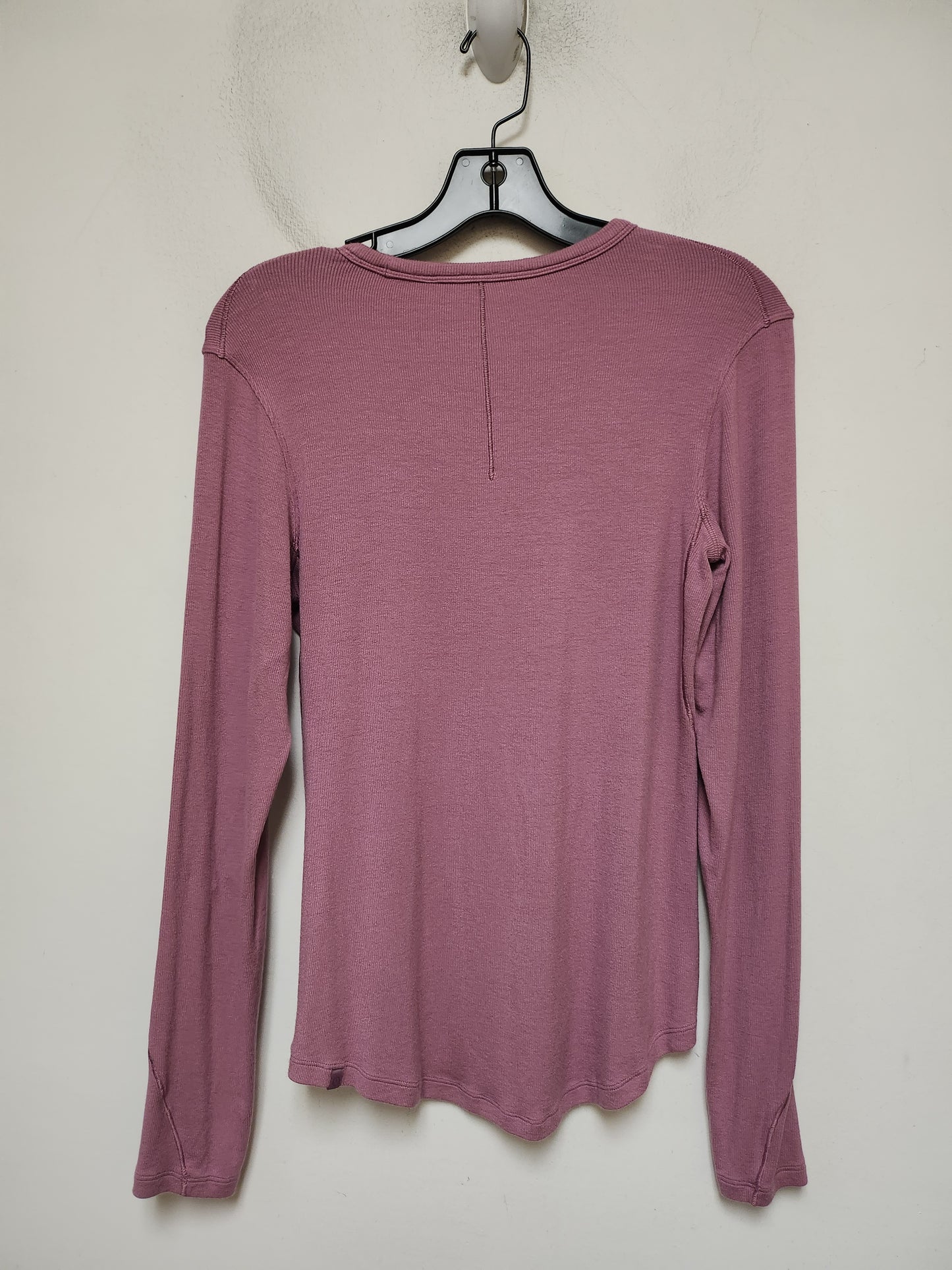 Athletic Top Long Sleeve Crewneck By Lululemon In Purple, Size: S