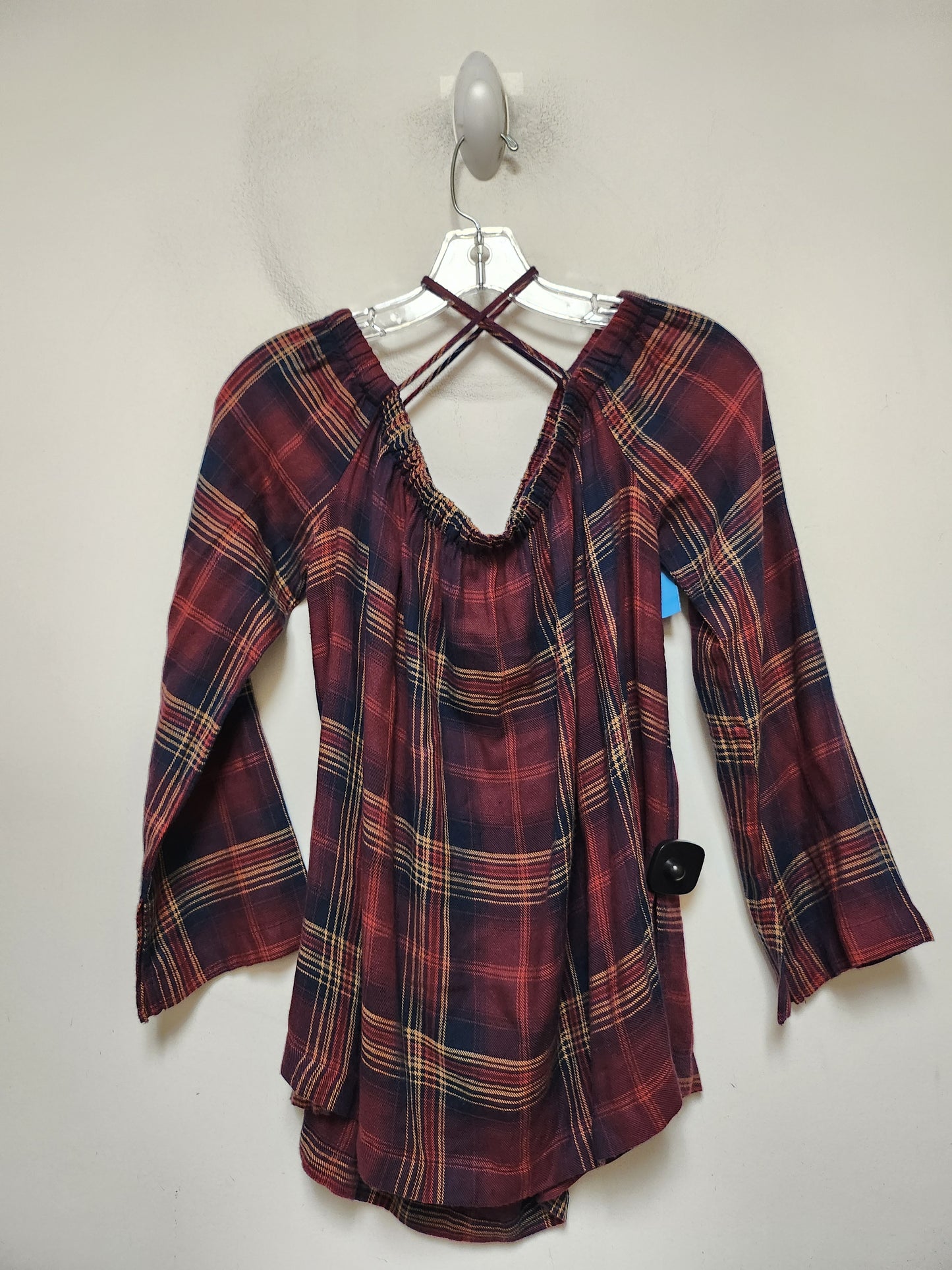 Top Long Sleeve By Cloth & Stone In Plaid Pattern, Size: L