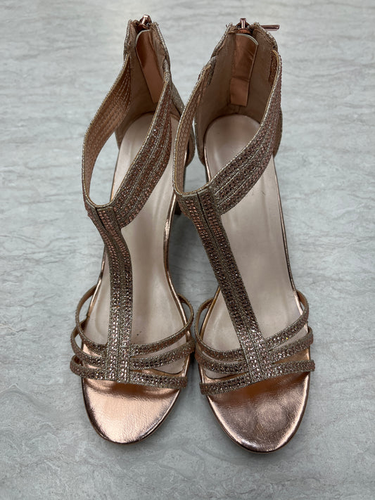 Shoes Heels Block By Clothes Mentor In Rose Gold, Size: 9