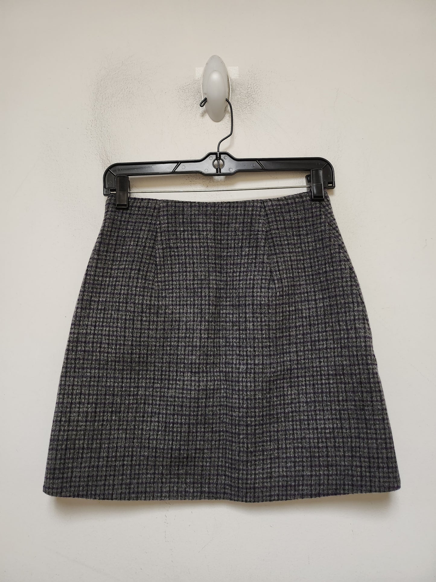 Skirt Mini & Short By Club Monaco In Plaid Pattern, Size: 0