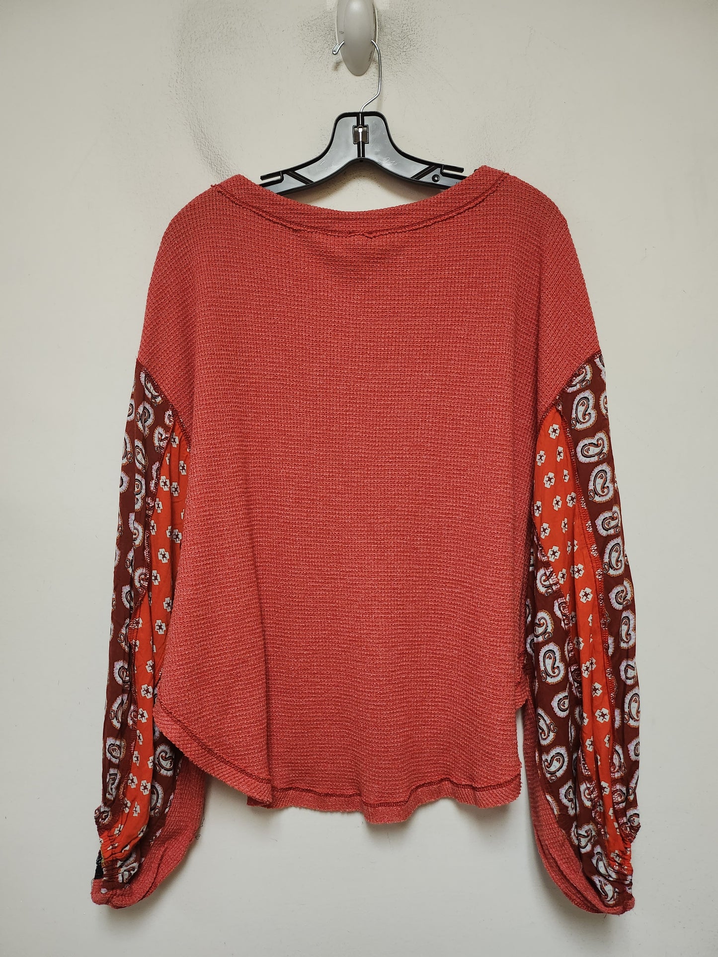 Top Long Sleeve By We The Free In Red, Size: S