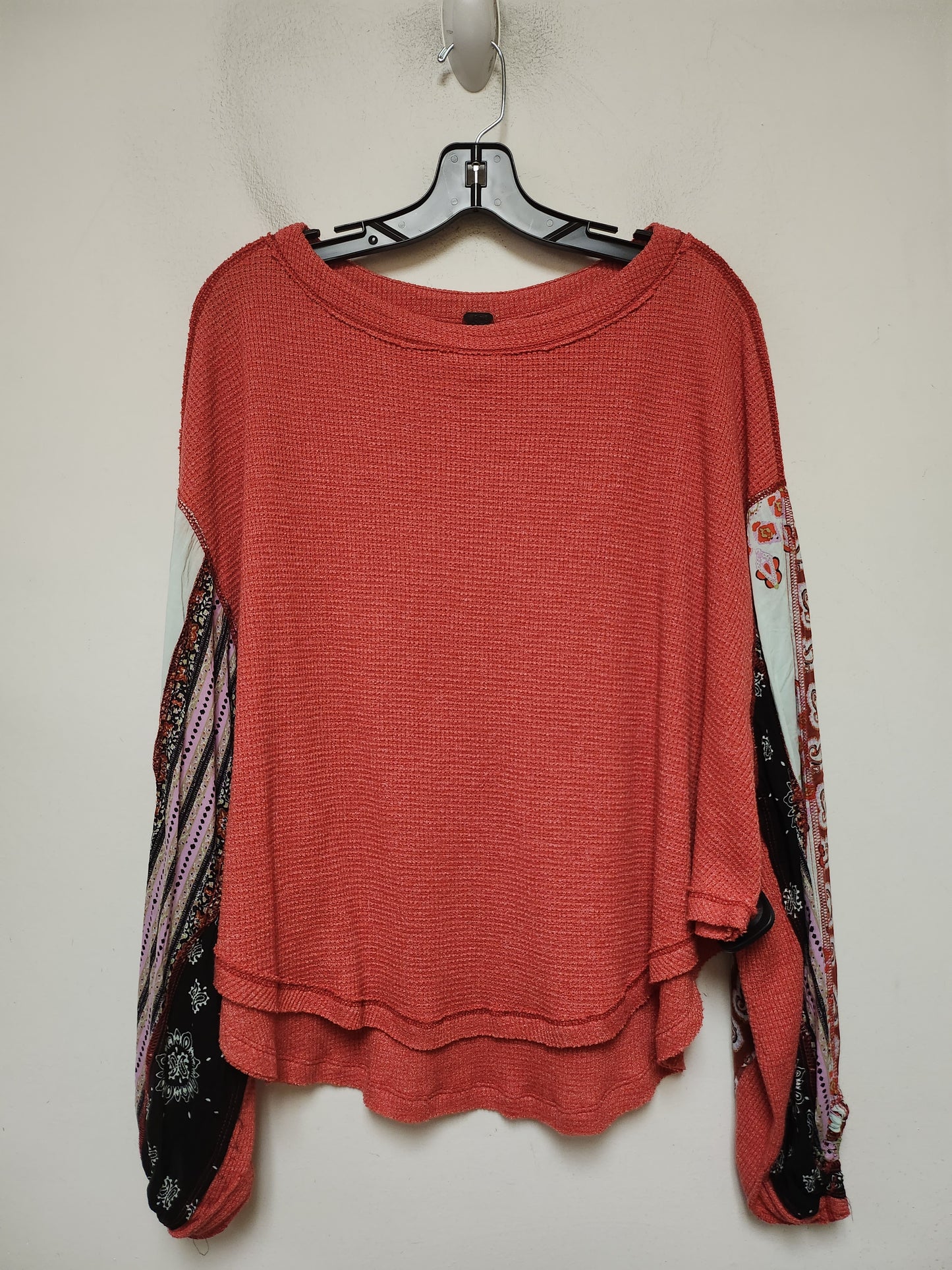 Top Long Sleeve By We The Free In Red, Size: S