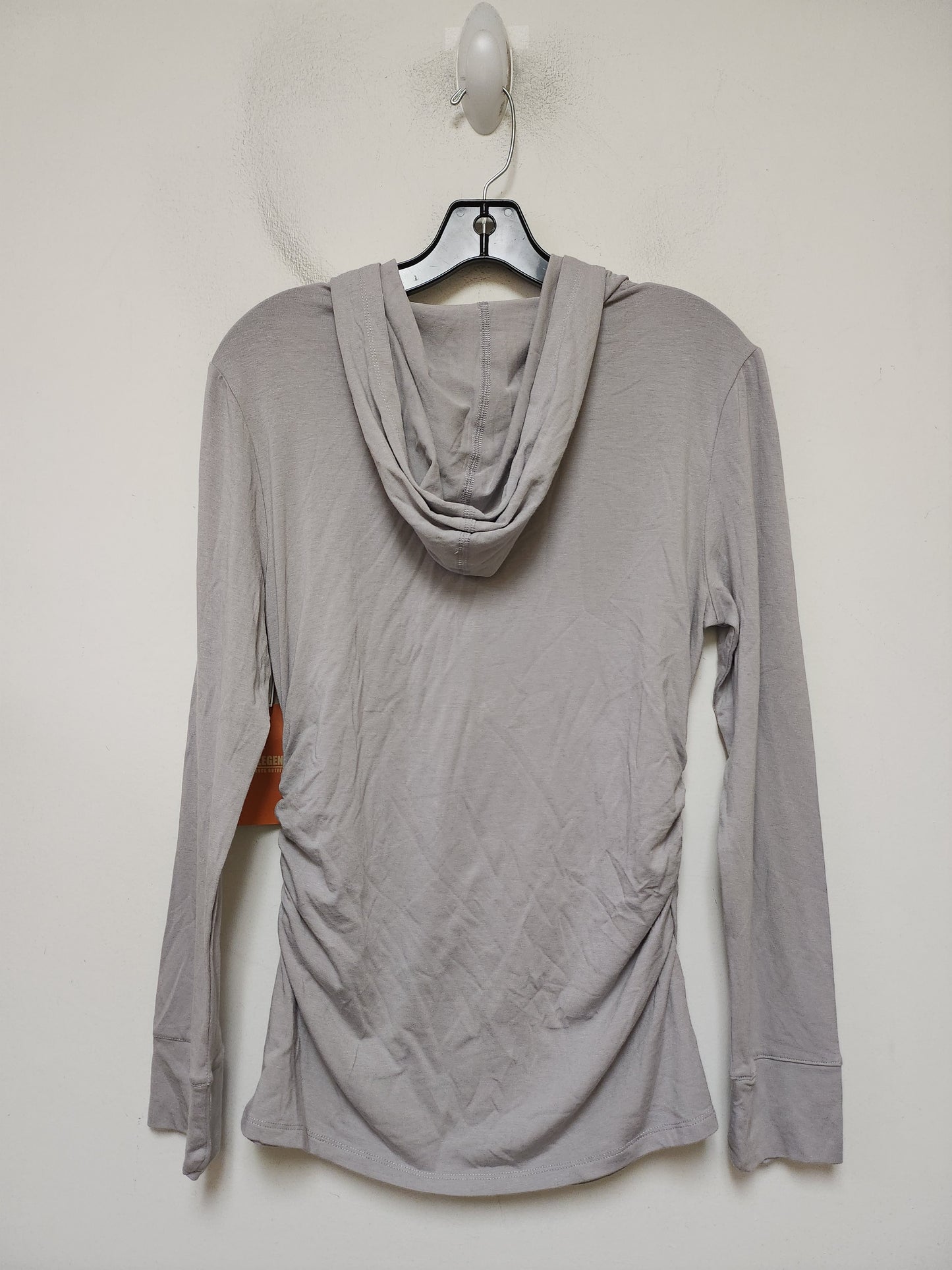 Athletic Top Long Sleeve Hoodie By Reel Legends In Grey, Size: M