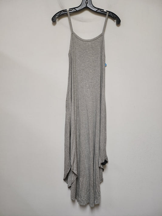 Dress Casual Midi By Clothes Mentor In Grey, Size: M