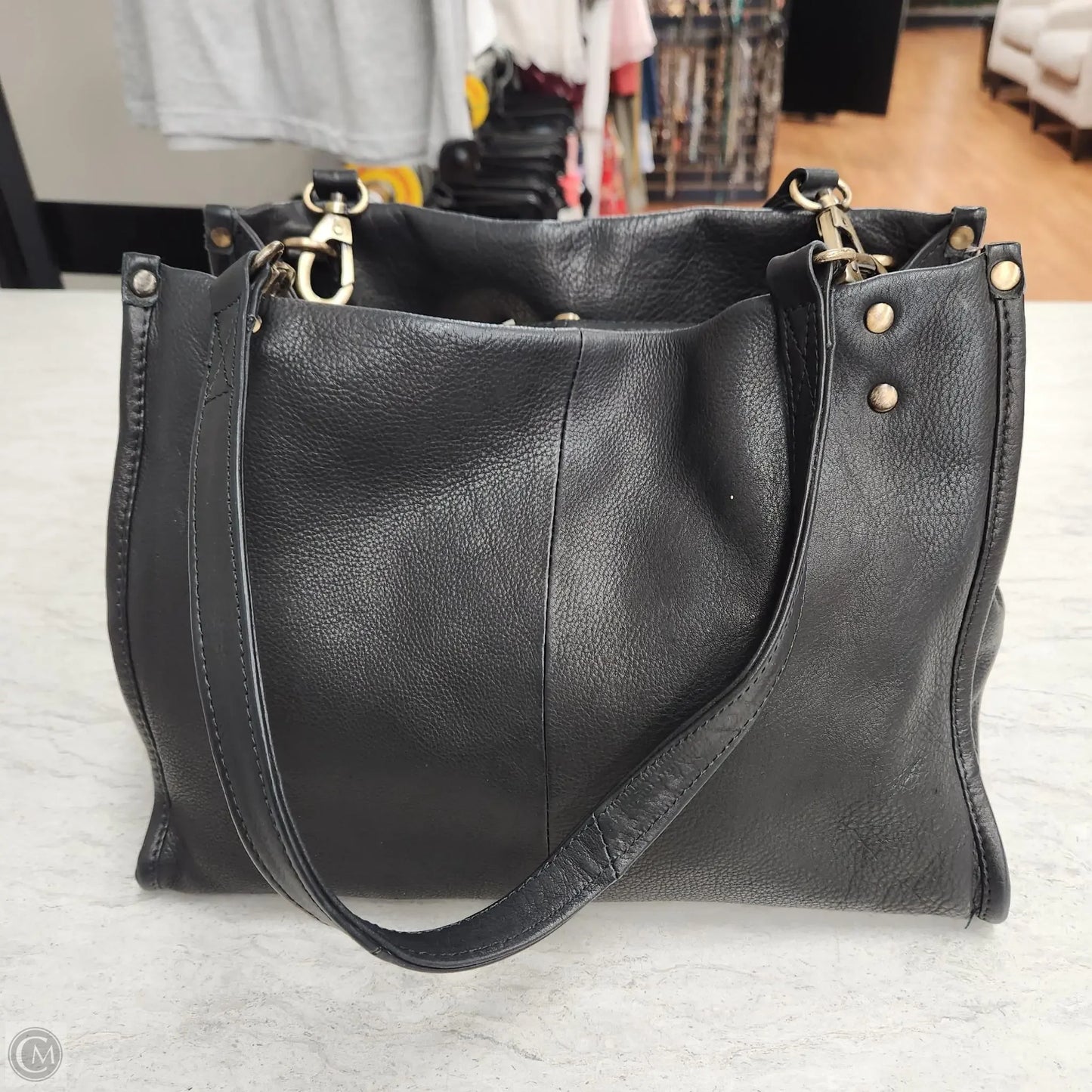 Handbag Leather By Clothes Mentor, Size: Medium