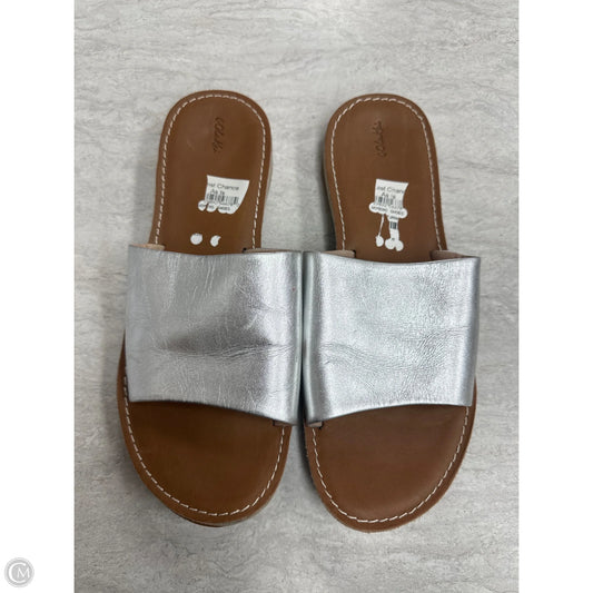 Sandals Flats By Olukai In Silver, Size: 9