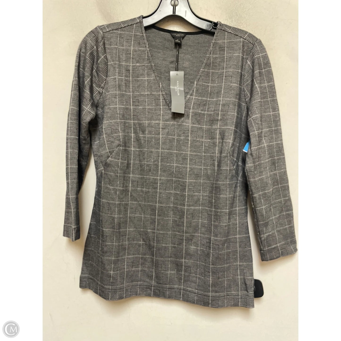Top Long Sleeve By Ann Taylor In Plaid Pattern, Size: S