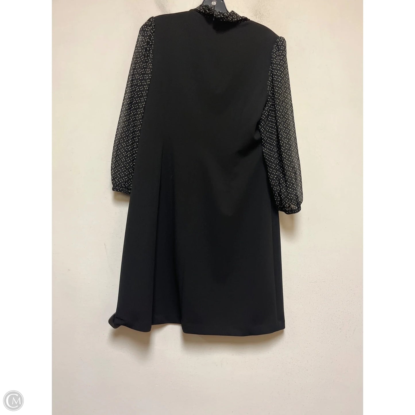 Dress Casual Short By Calvin Klein In Black & White, Size: Xl