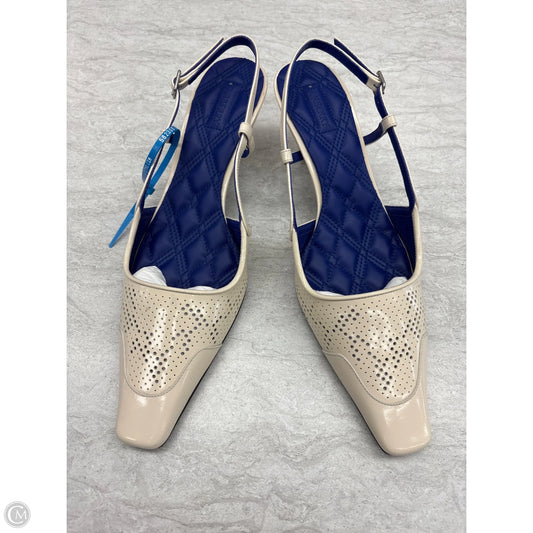 Shoes Luxury Designer By Burberry In Cream, Size: 8