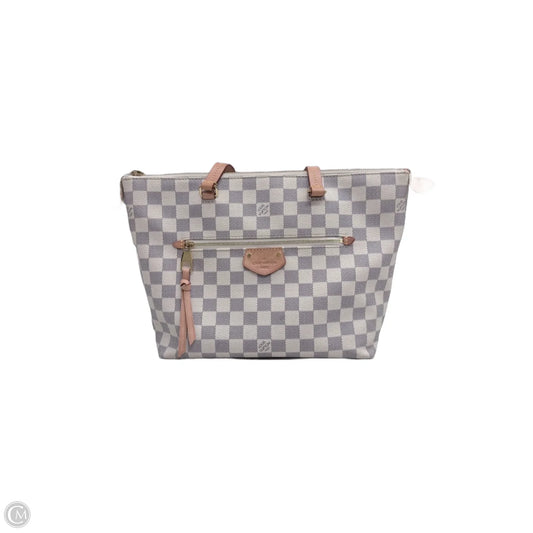 Handbag Luxury Designer By Louis Vuitton, Size: Medium