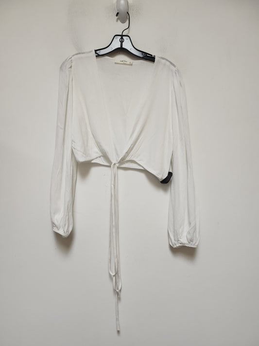 Top Long Sleeve By Clothes Mentor In White, Size: L