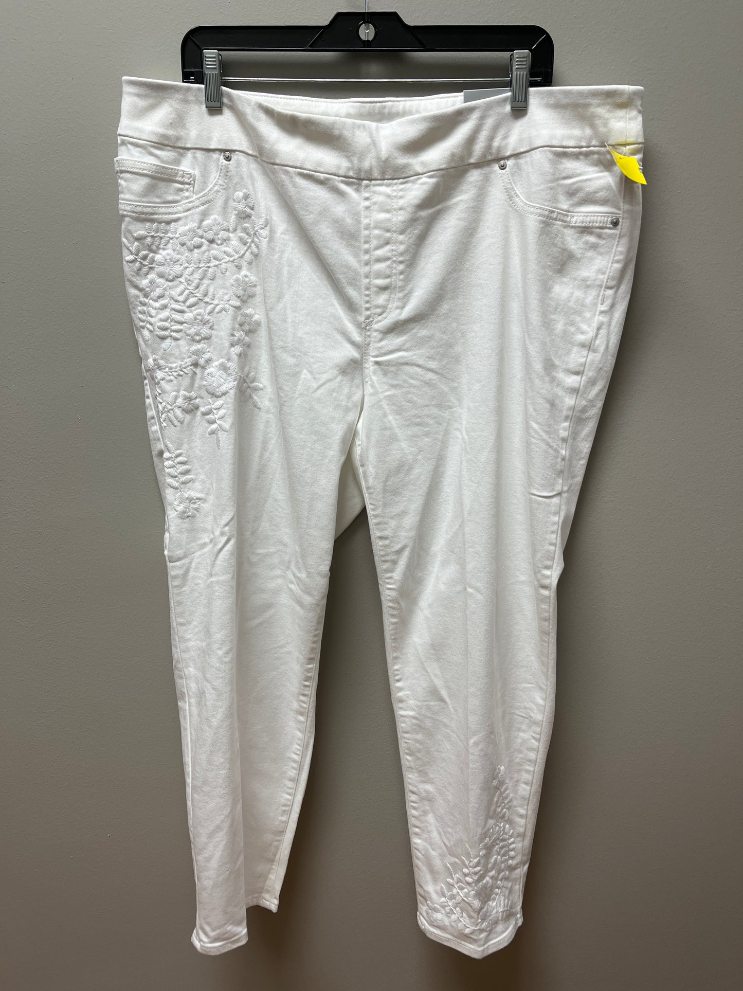 Jeans Straight By Chicos In White Denim, Size: 18