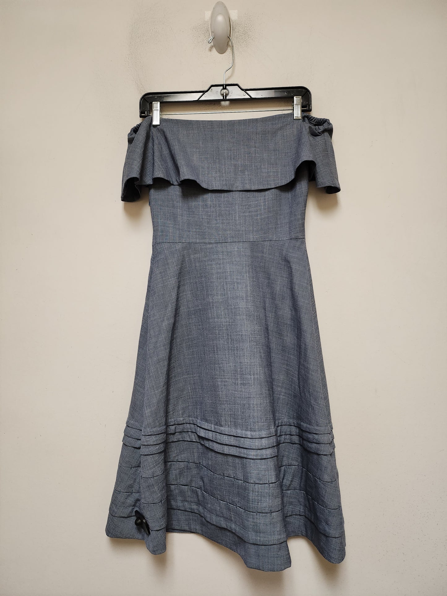 Dress Casual Short By Banana Republic In Blue, Size: Xs