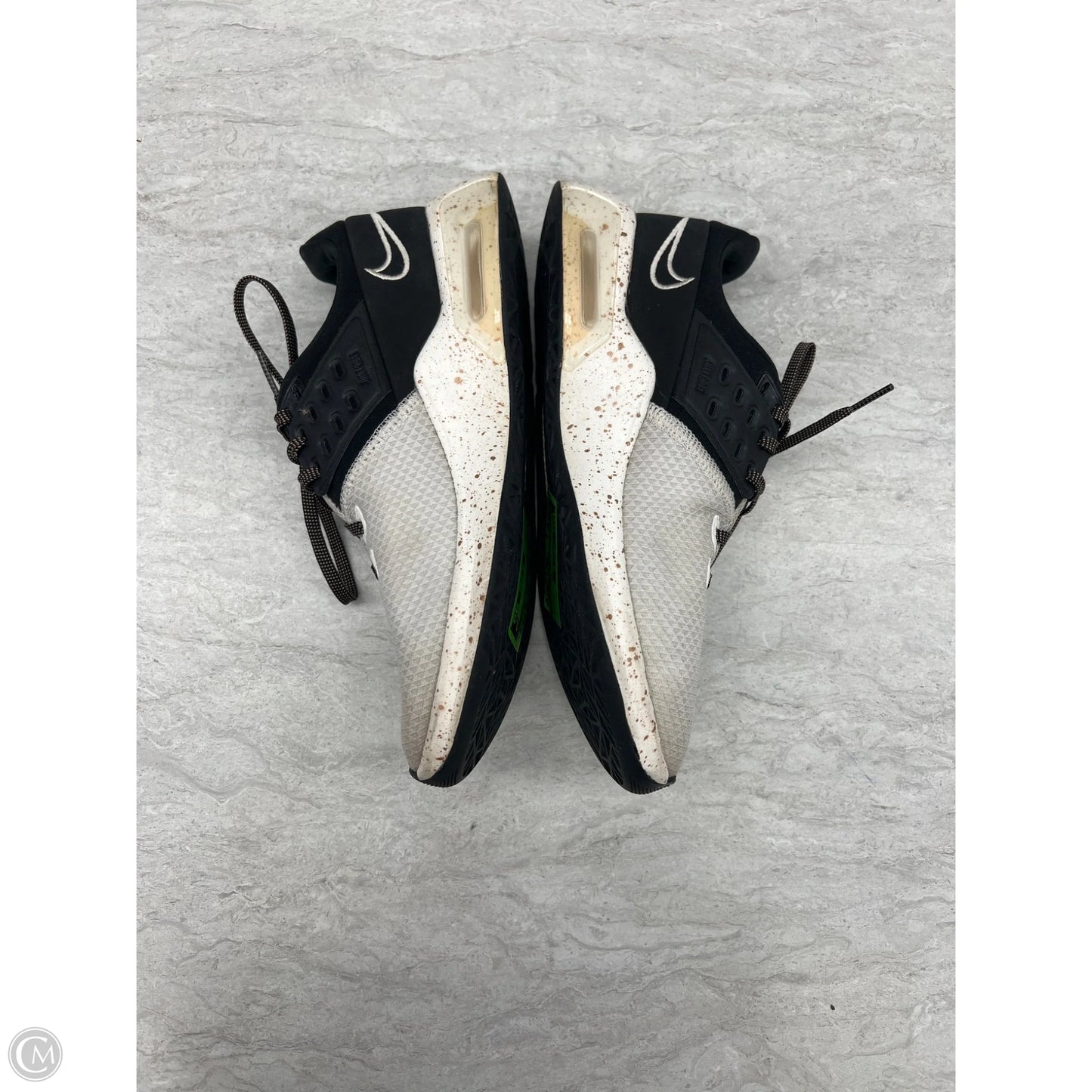 Shoes Athletic By Nike In Black & Cream, Size: 7.5