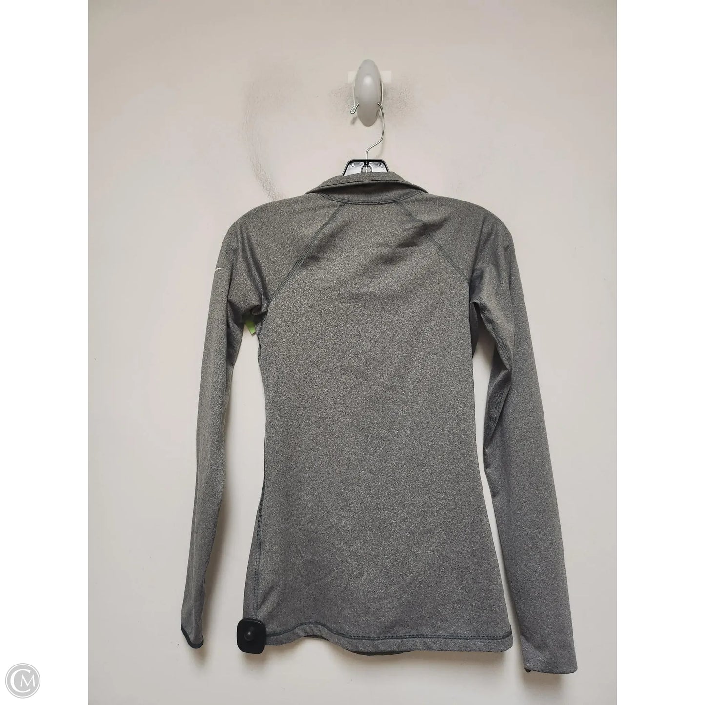 Athletic Top Long Sleeve Collar By Nike Apparel In Grey, Size: S