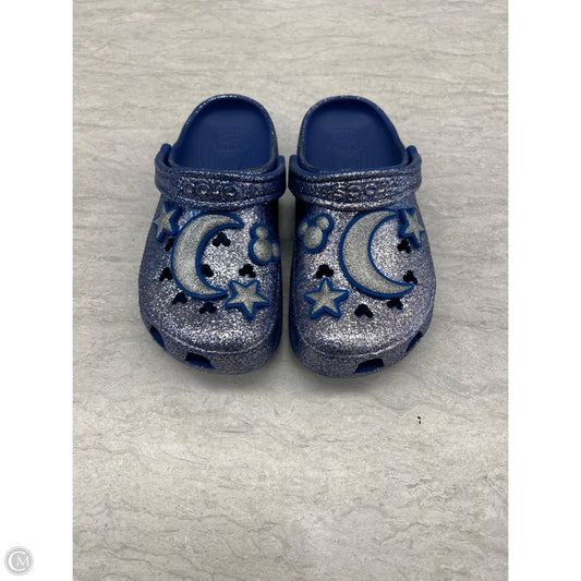 Shoes Flats By Crocs In Blue, Size: 6