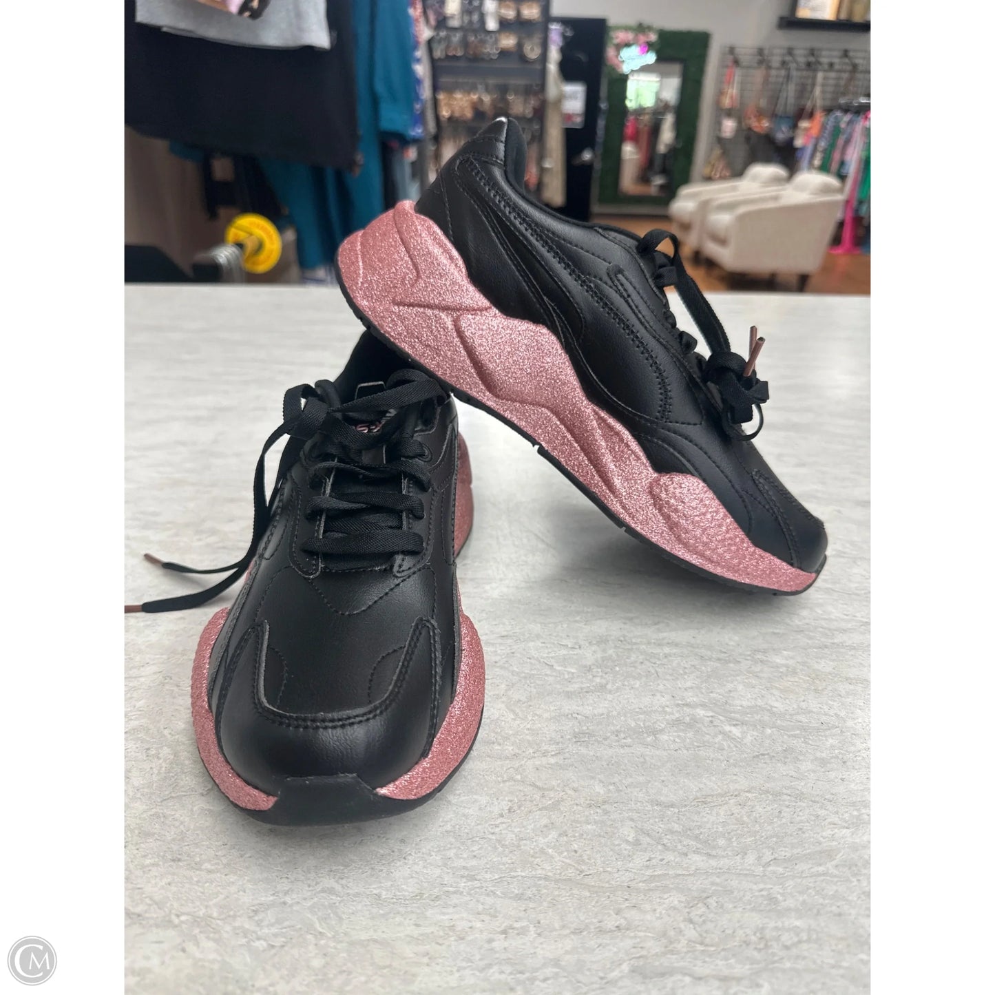 Shoes Athletic By Puma In Black & Pink, Size: 8.5
