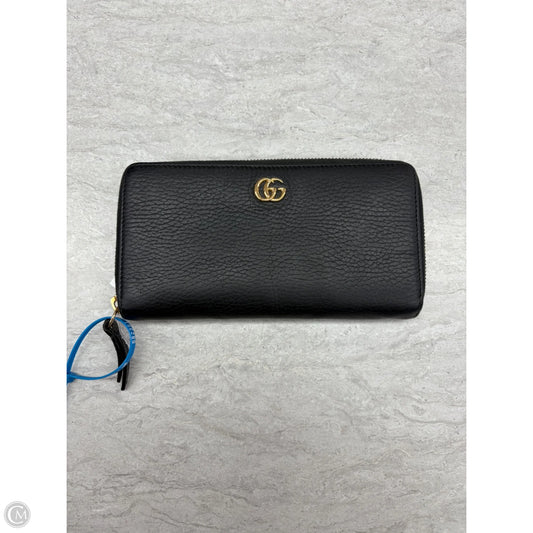 Wallet Luxury Designer By Gucci, Size: Medium