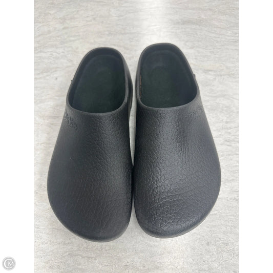 Shoes Flats By Birkenstock In Black, Size: 9