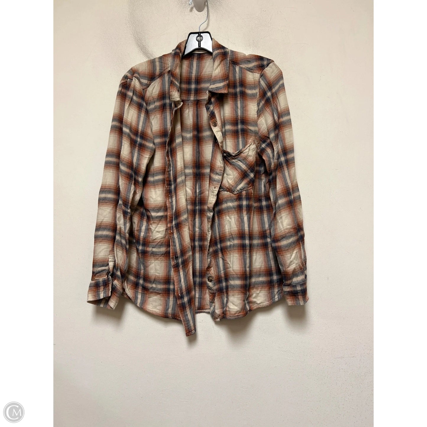 Top Long Sleeve By Clothes Mentor In Plaid Pattern, Size: L