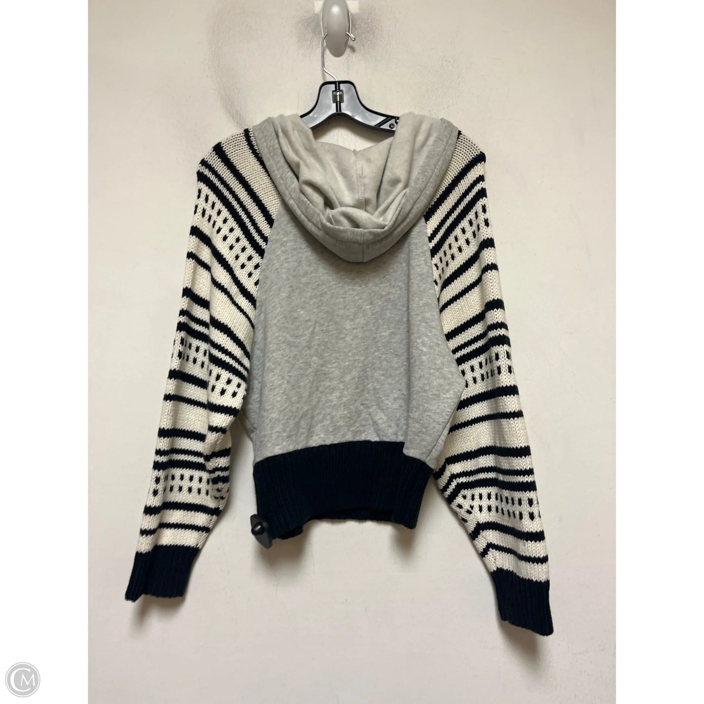 Sweater By Urban Outfitters In Grey, Size: S