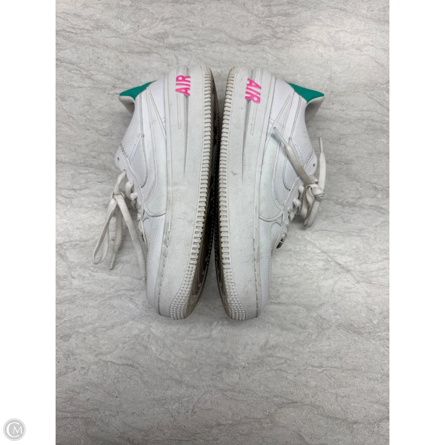 Shoes Sneakers By Nike In White, Size: 10